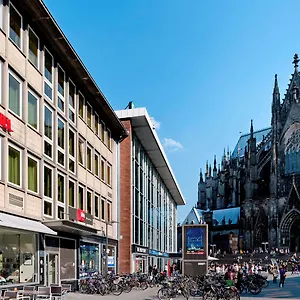 Ibis Am Dom 2*, Köln Almanya